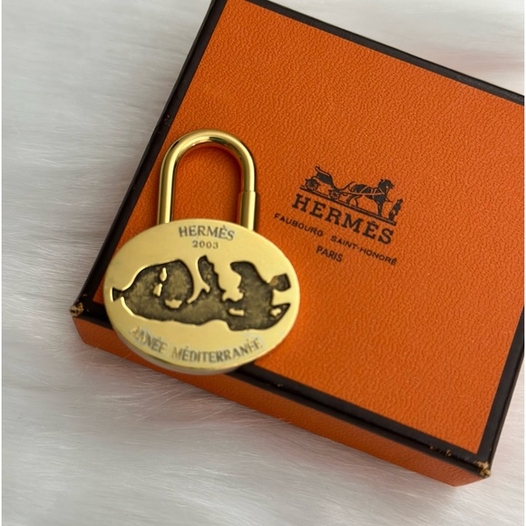 🔥HOST PICK🔥 Hermes Lock 🎉🎊🎉🎊🎉 - Picture 4 of 10